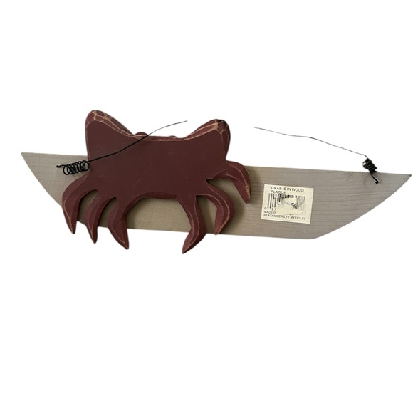 The Crab is‎ In Wall Door Hanger Home Decor Funny - Picture 2 of 2